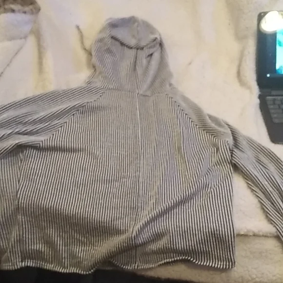 Sweater - Picture 3 of 3